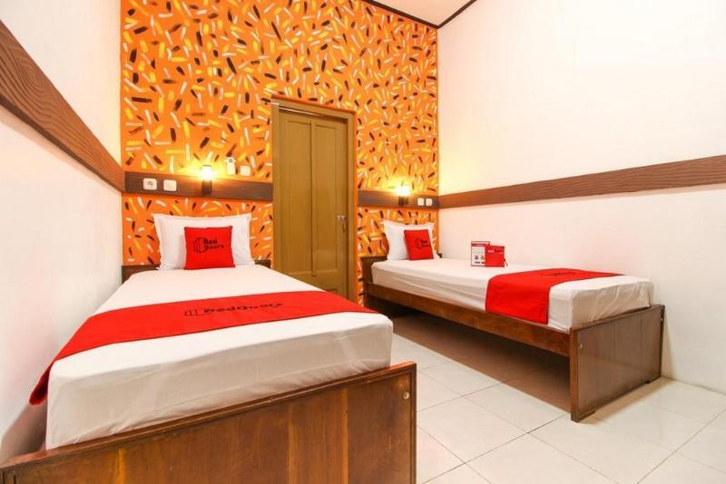 Reddoorz Near Rs Sarjito Yogyakarta Hotel Екстериор снимка